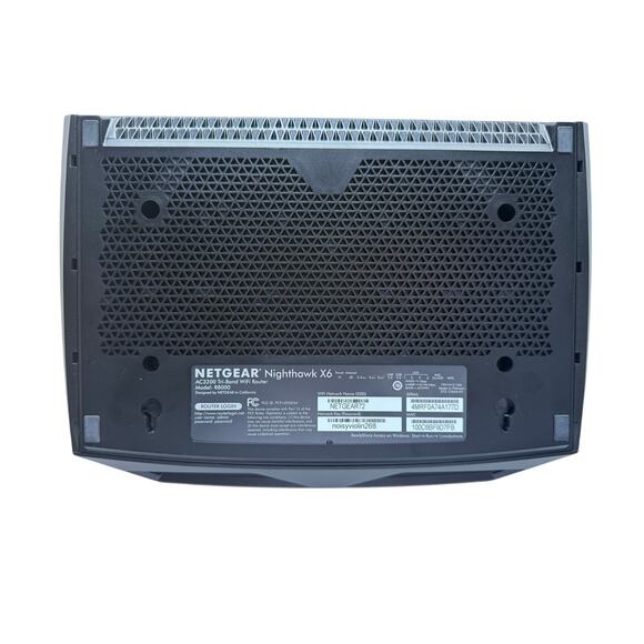 Netgear R8000 Nighthawk X6 3.2Gbps Nighthawk Tri-Band WiFi Router - Picture 3 of 7